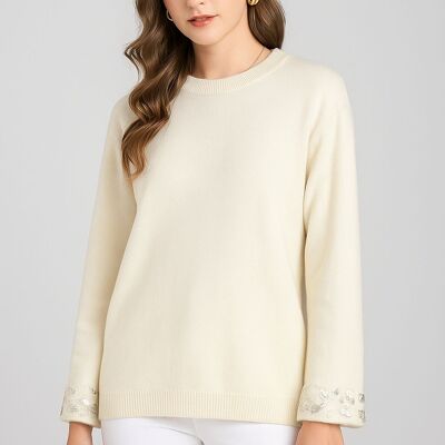 Maglione morbido in maglia con orli delle maniche decorati