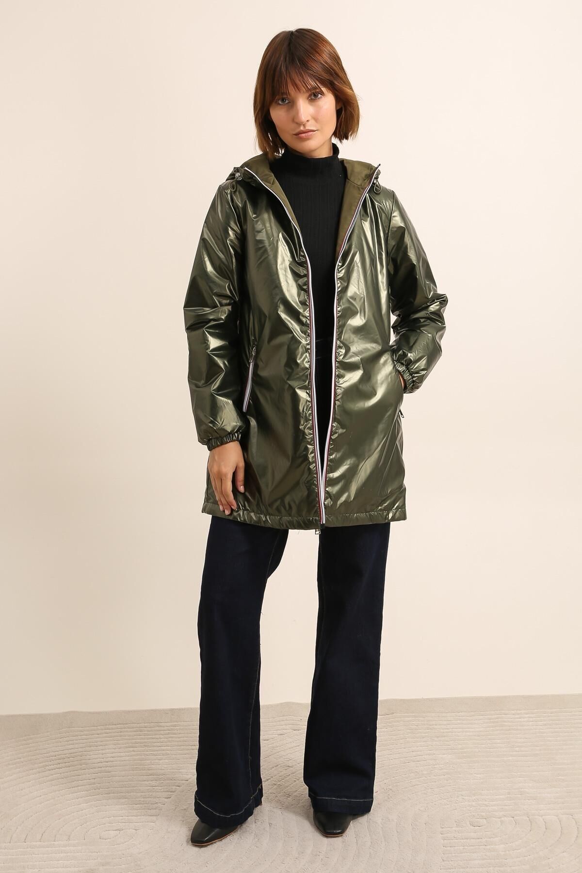 Coupe-vent imperméable REVERSIBLE mi-long à capuche