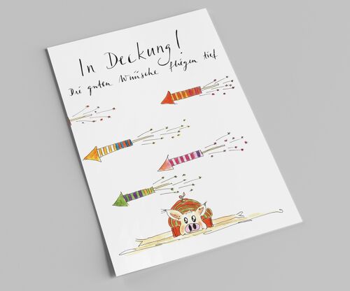 Postkarte zu Silvester | In Deckung! Die guten Wünsche fliege ntief | Schwein und Raketen