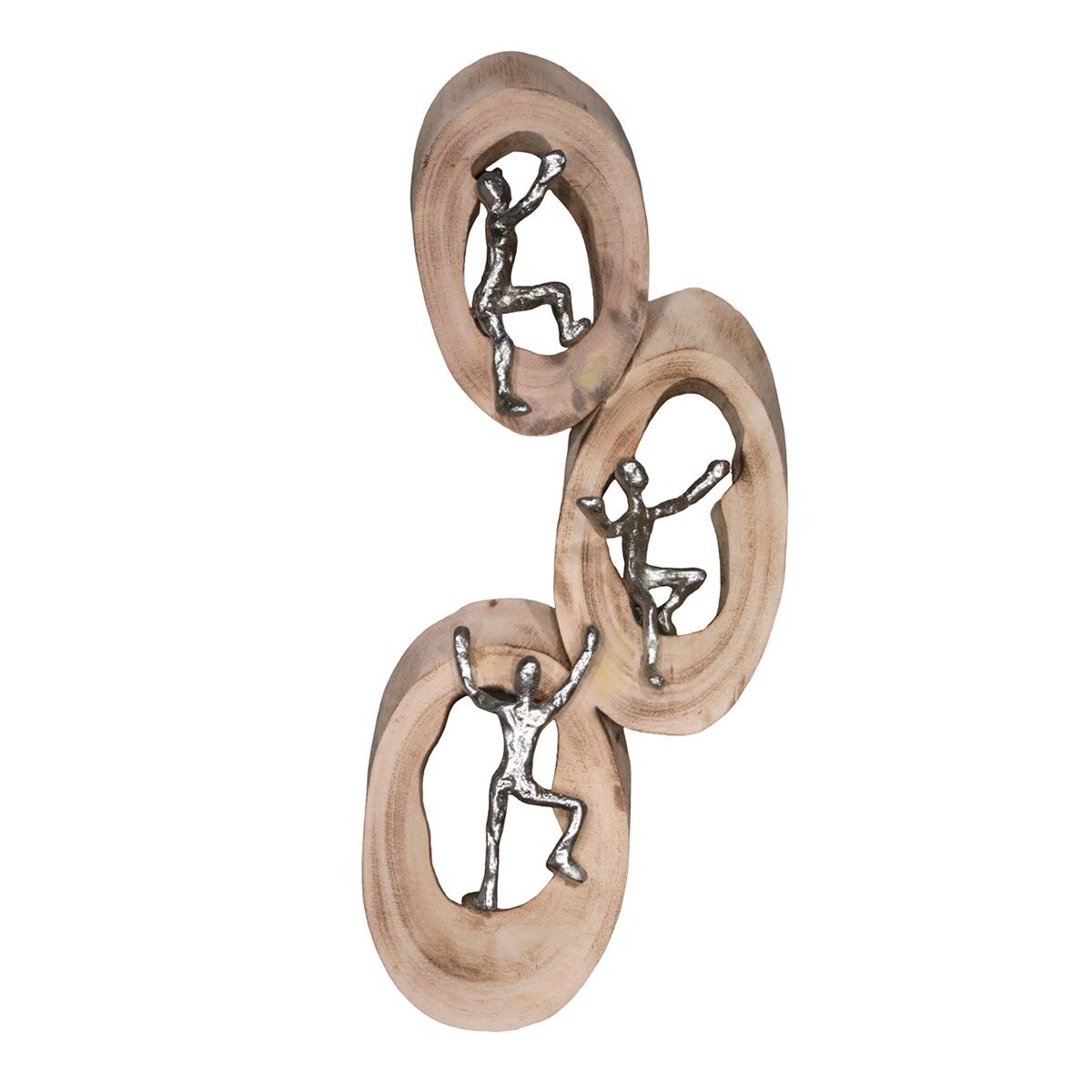 Figuras trepando tronco