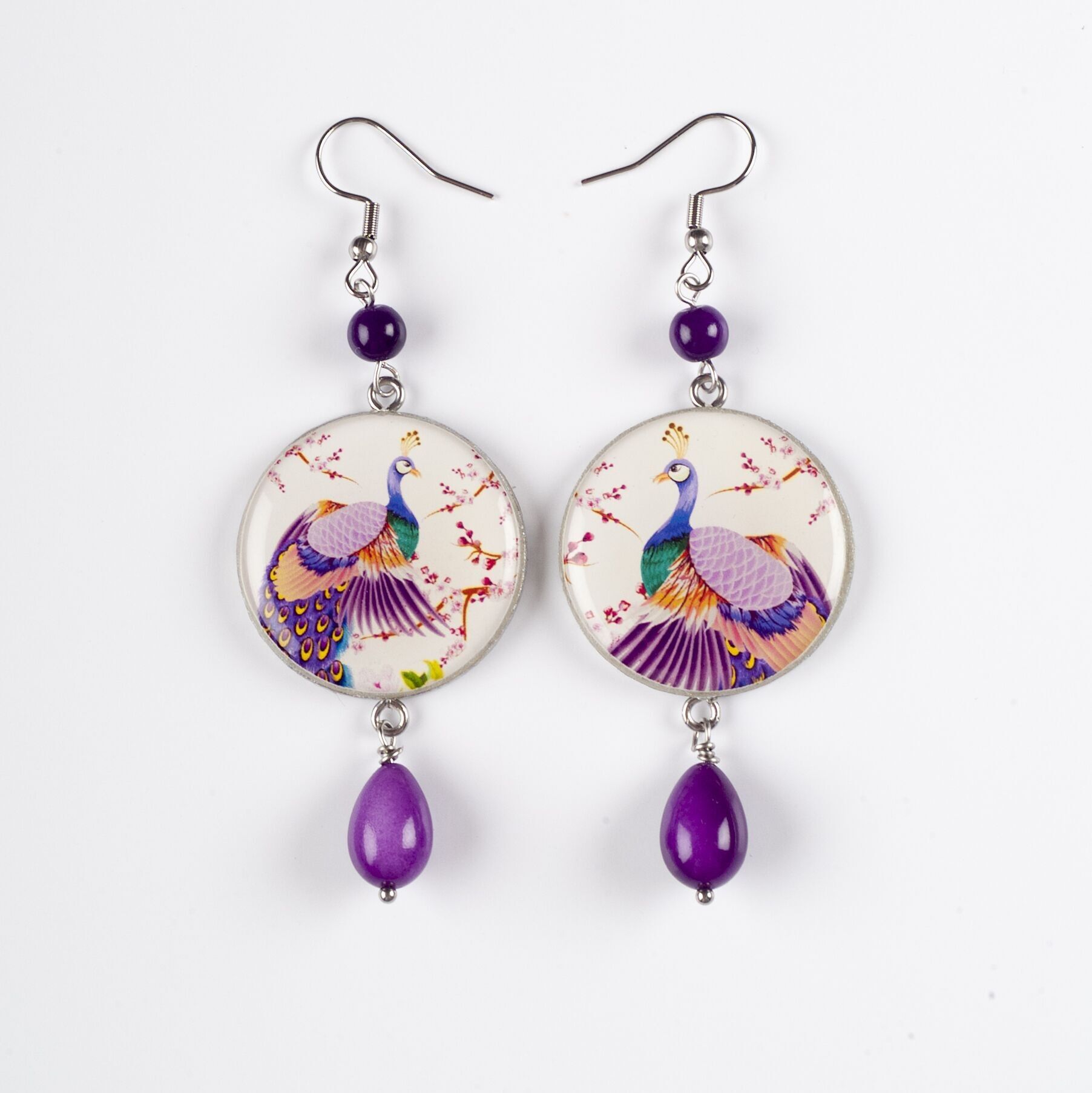 Orecchini artigianali in legno e resina pavoni argento