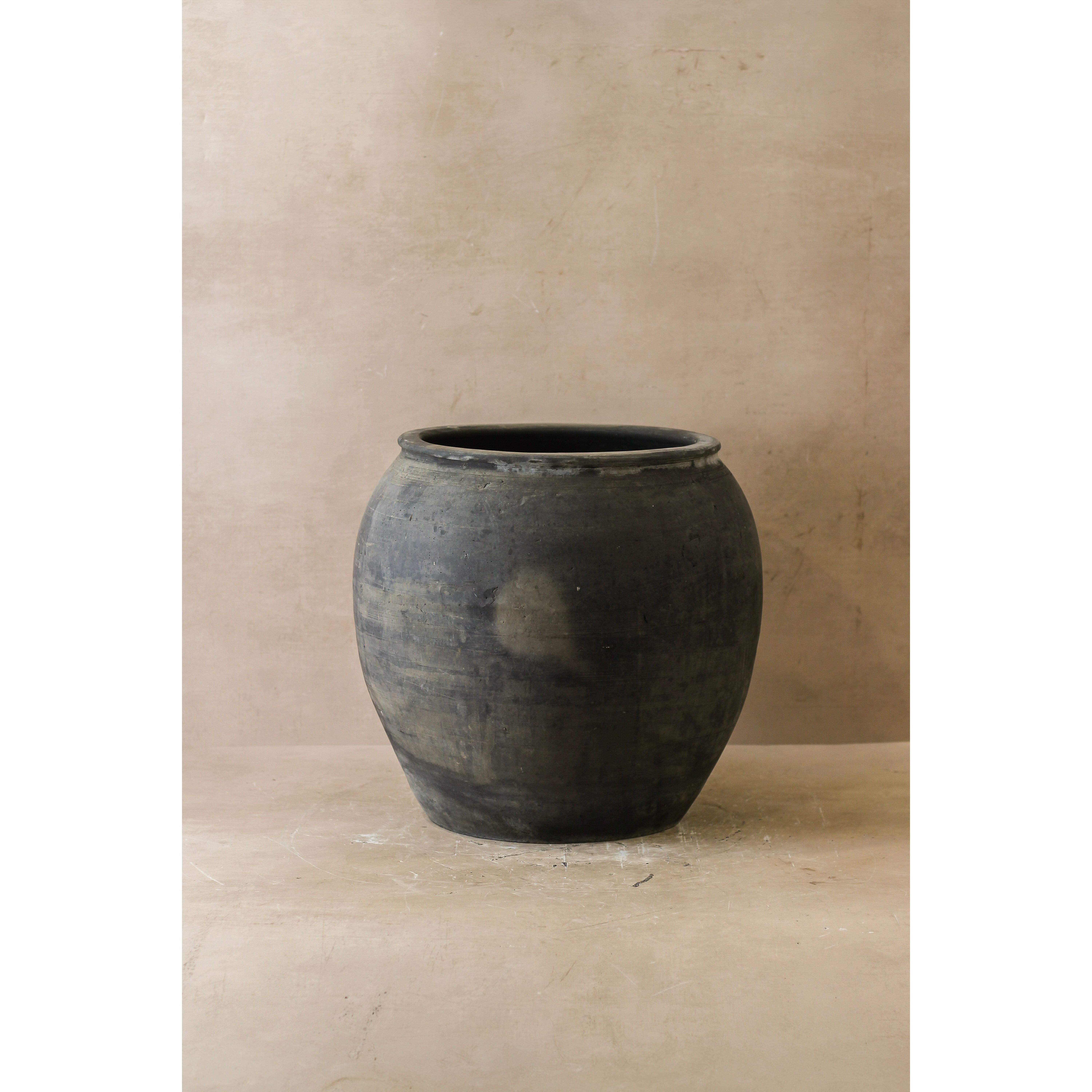 Vintage Dark Pot - No 53