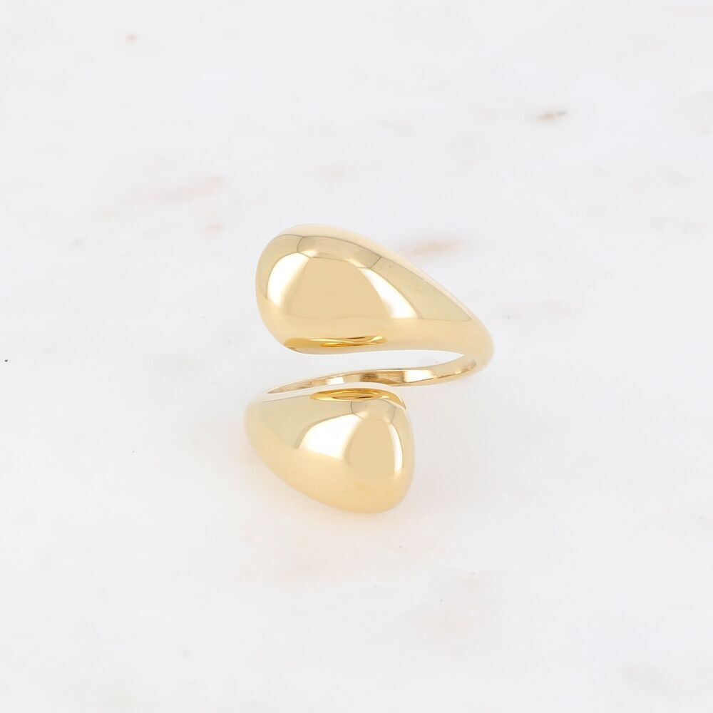 Offener Ring – ineinander verschlungene gewölbte Formen