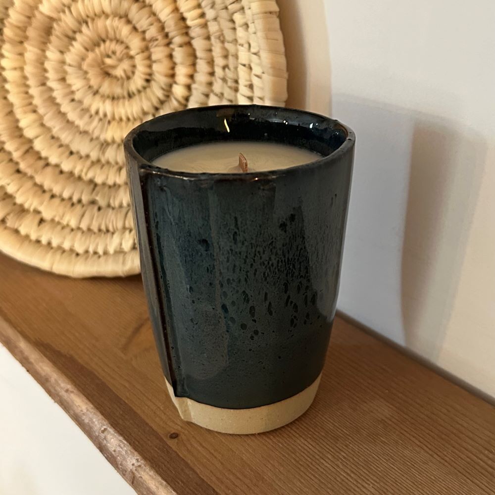 Vegetable candle - Blue Faro mug - handmade - 190gr