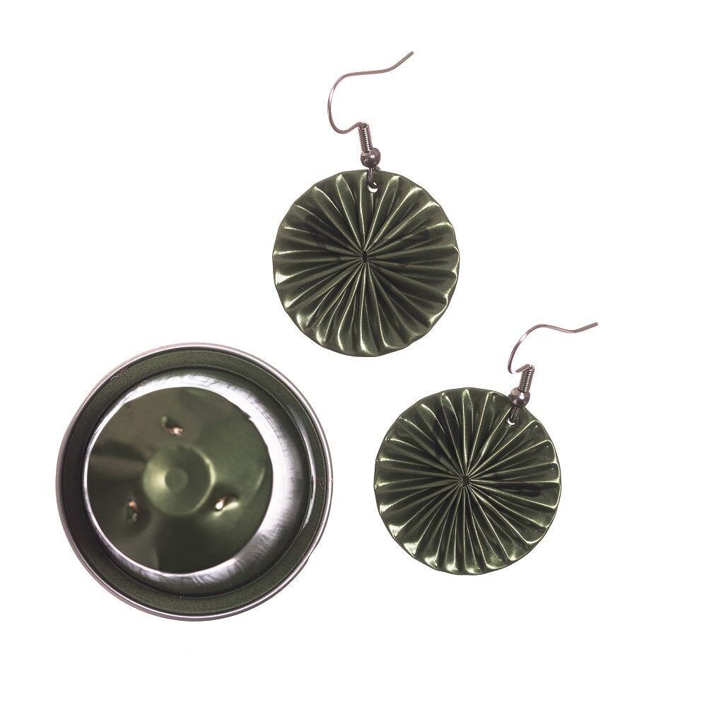 Orecchini cialde di caffè (ventaglio completamente aperto)