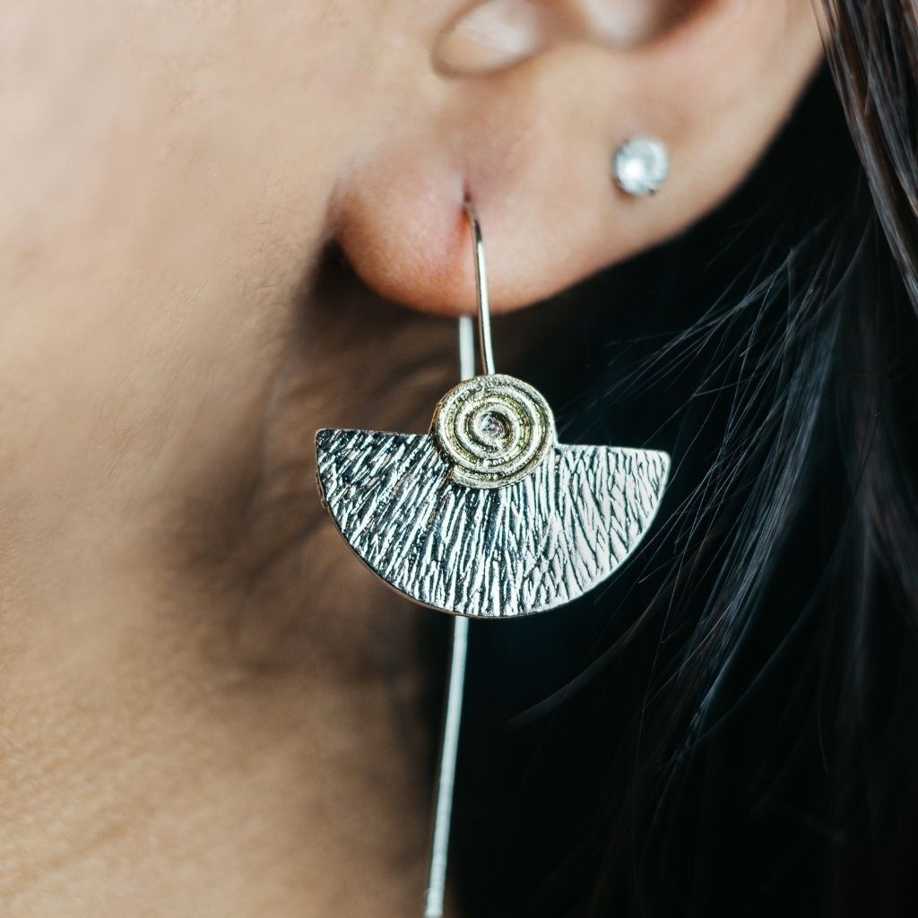 Orecchini tribali del cingolo del gancio dell'orecchio del disco dei semi di goccia etnici di forma punk del ventilatore retrò