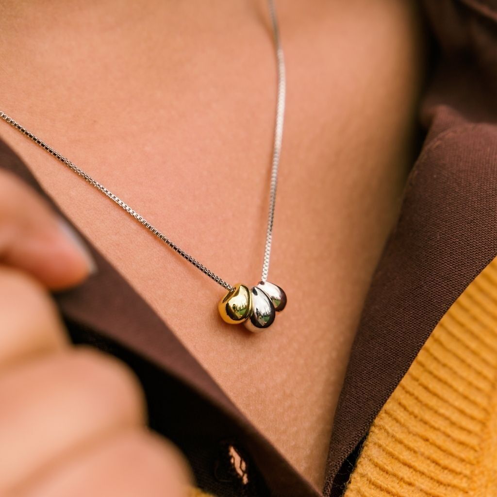 Collana con ciondolo a forma di goccia d'acqua a forma di uovo d'aquila a tre colori in argento sterling