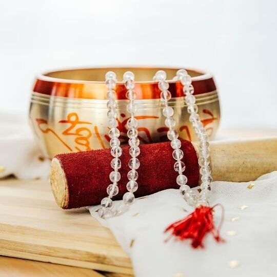 Kristallquarz weiße Quaste Mala Halskette, Edelsteine 108 Perlen Japa Mala, Mantra Gebet Yoga Perle Reiki Halskette, tibetische Gebet Mala