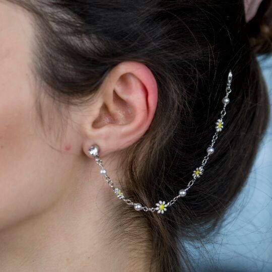 Lunga catena di polsini con ciondoli floreali a forma di girasole con nappa e perle