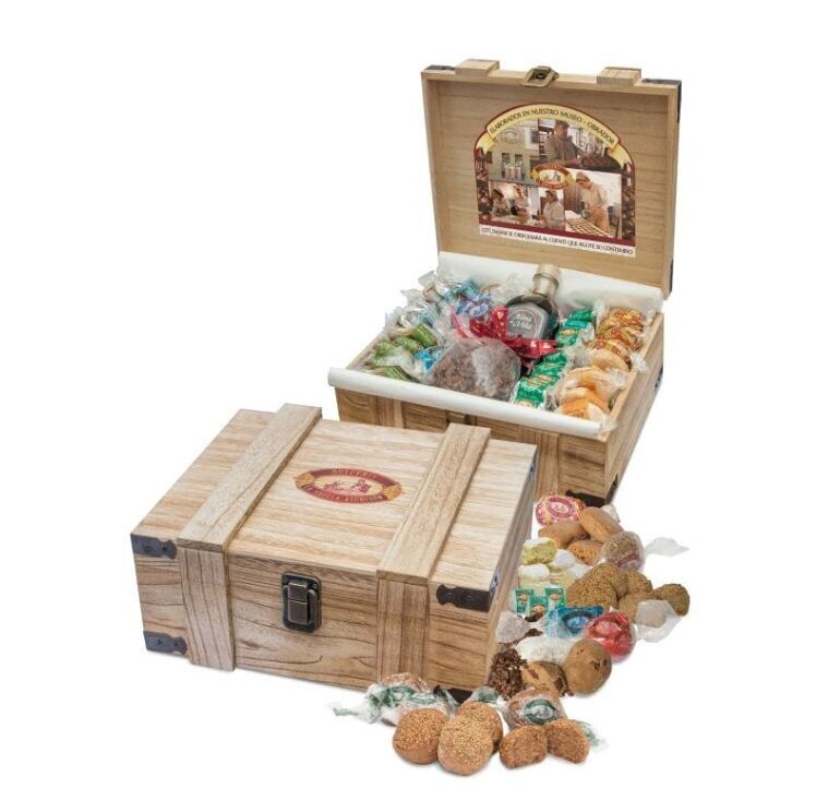 SPEZIELLES GESCHENKSET AUS HOLZ + MANTECADO-LIKÖR/ CADEAU SPEZIAL-COFFRET EN BOIS + LIKÖR DE BEURRE (NETZPLATZ/EINHEIT 2,5 kg)
