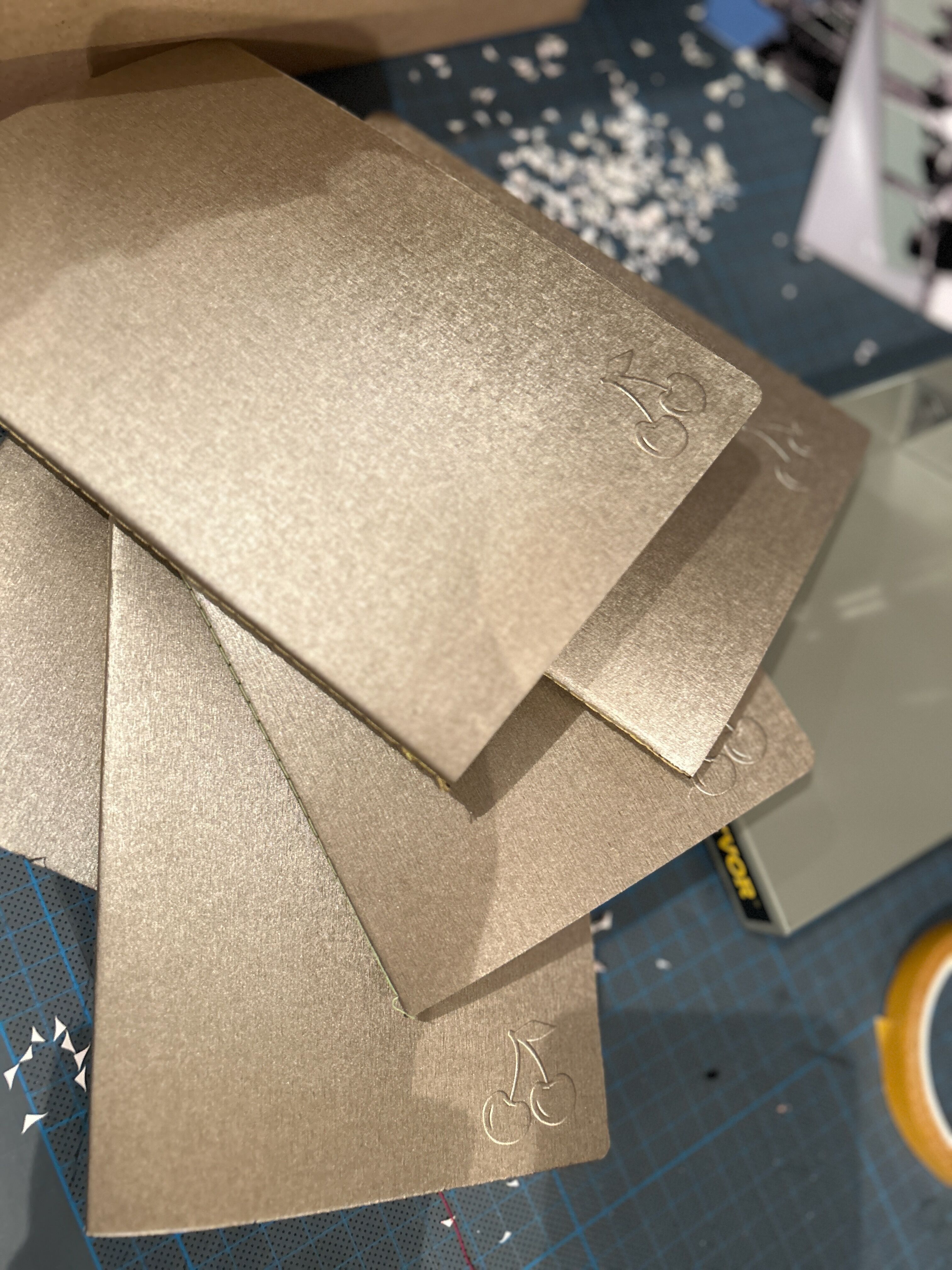 Cuaderno Corazón MetálicoPuntos