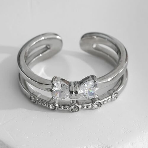 Bague Argentée Ouverte Large Creuse Avec Nœud Papillon Et Multi Strass