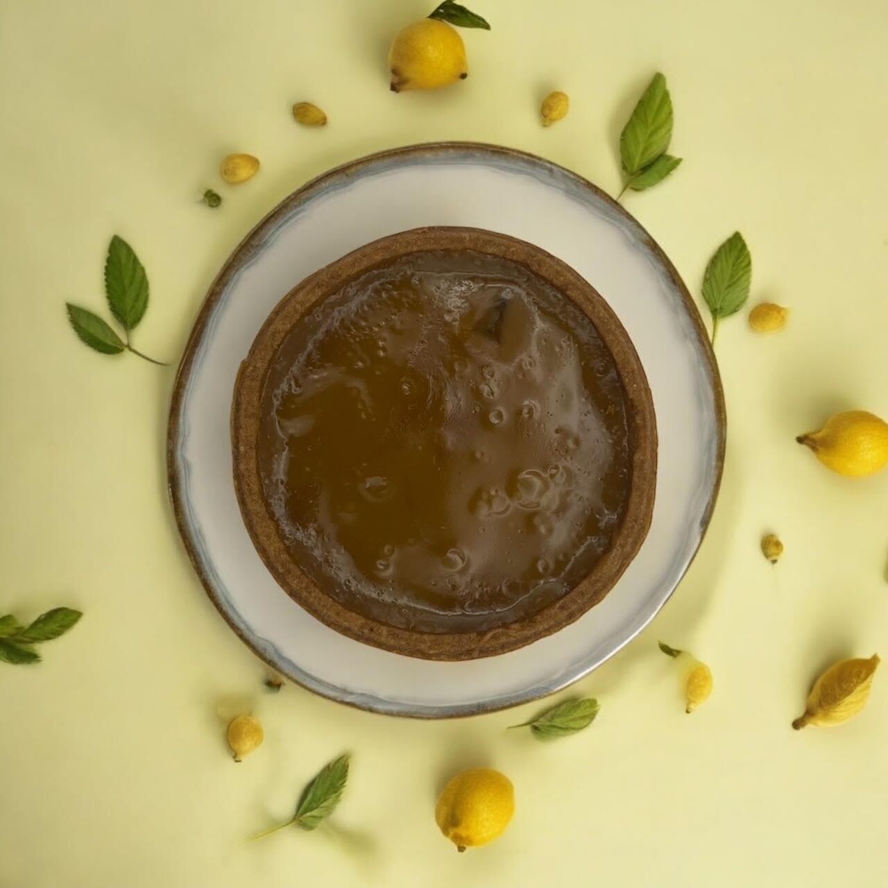 Hausgemachte Karamelltarte mit kandierten Zitronen – 60 g