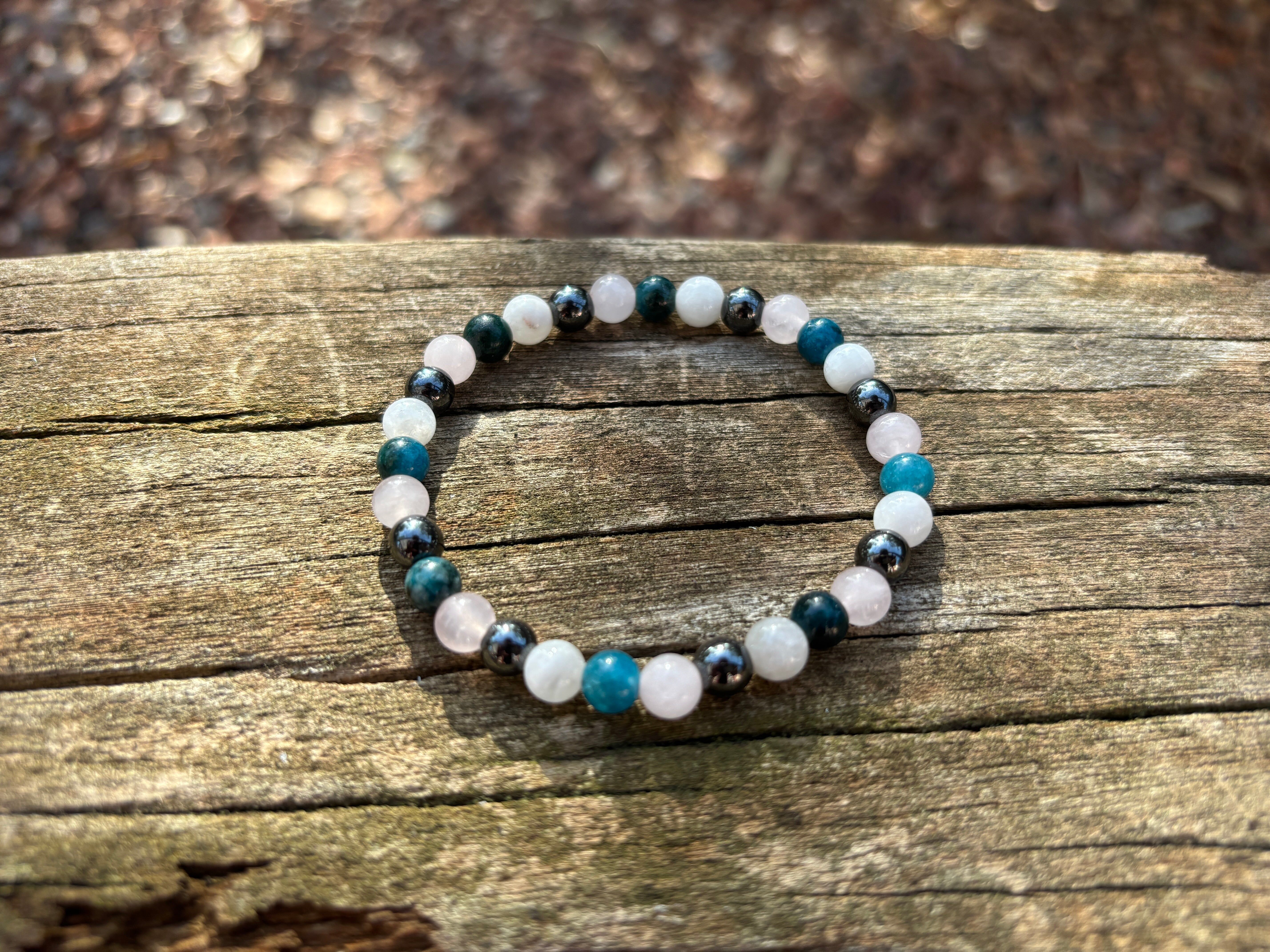 Bracciale elastico per litoterapia in Apatite, Ematite, Quarzo rosa e Pietra di luna