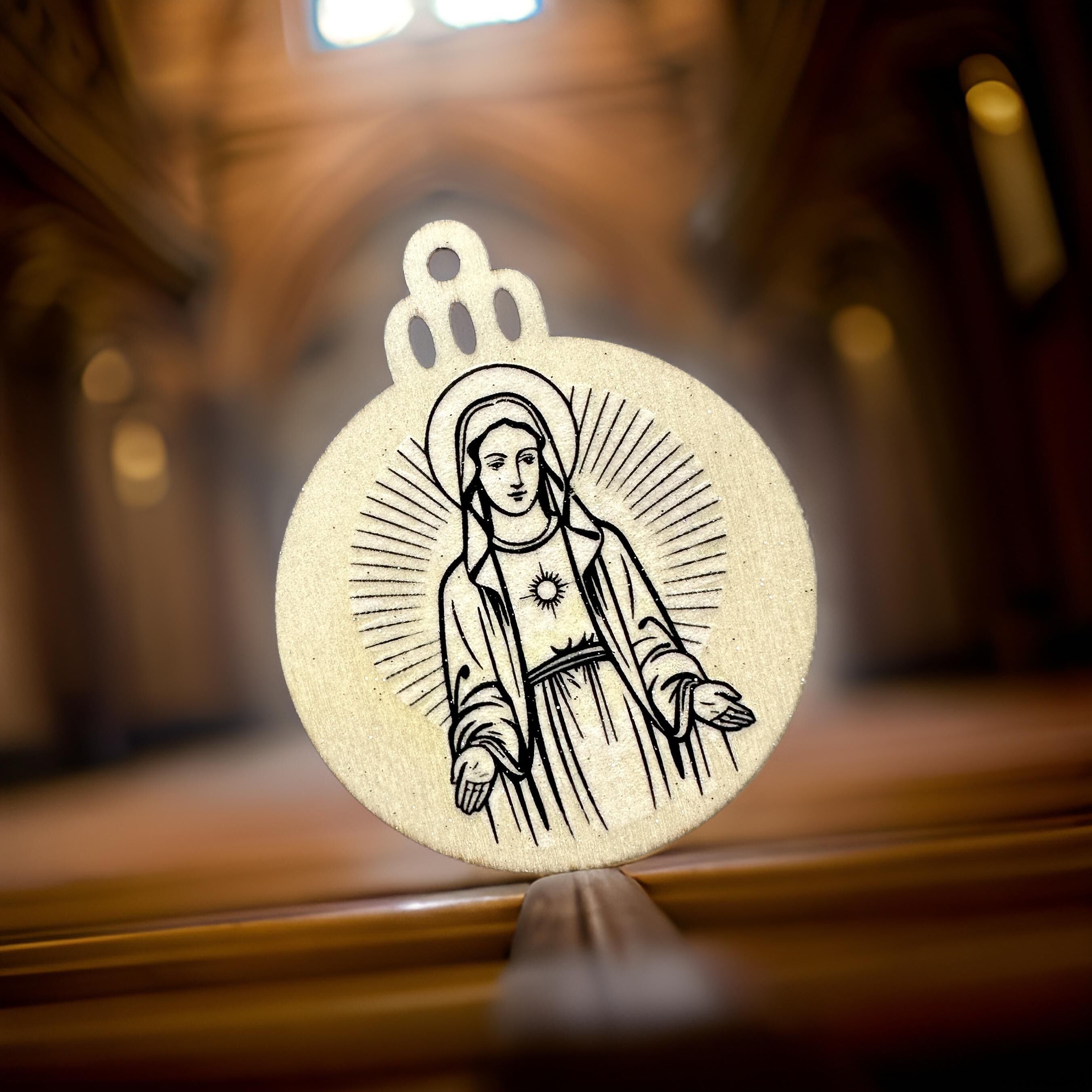 Geschenk-Anhänger „Graceful Madonna“