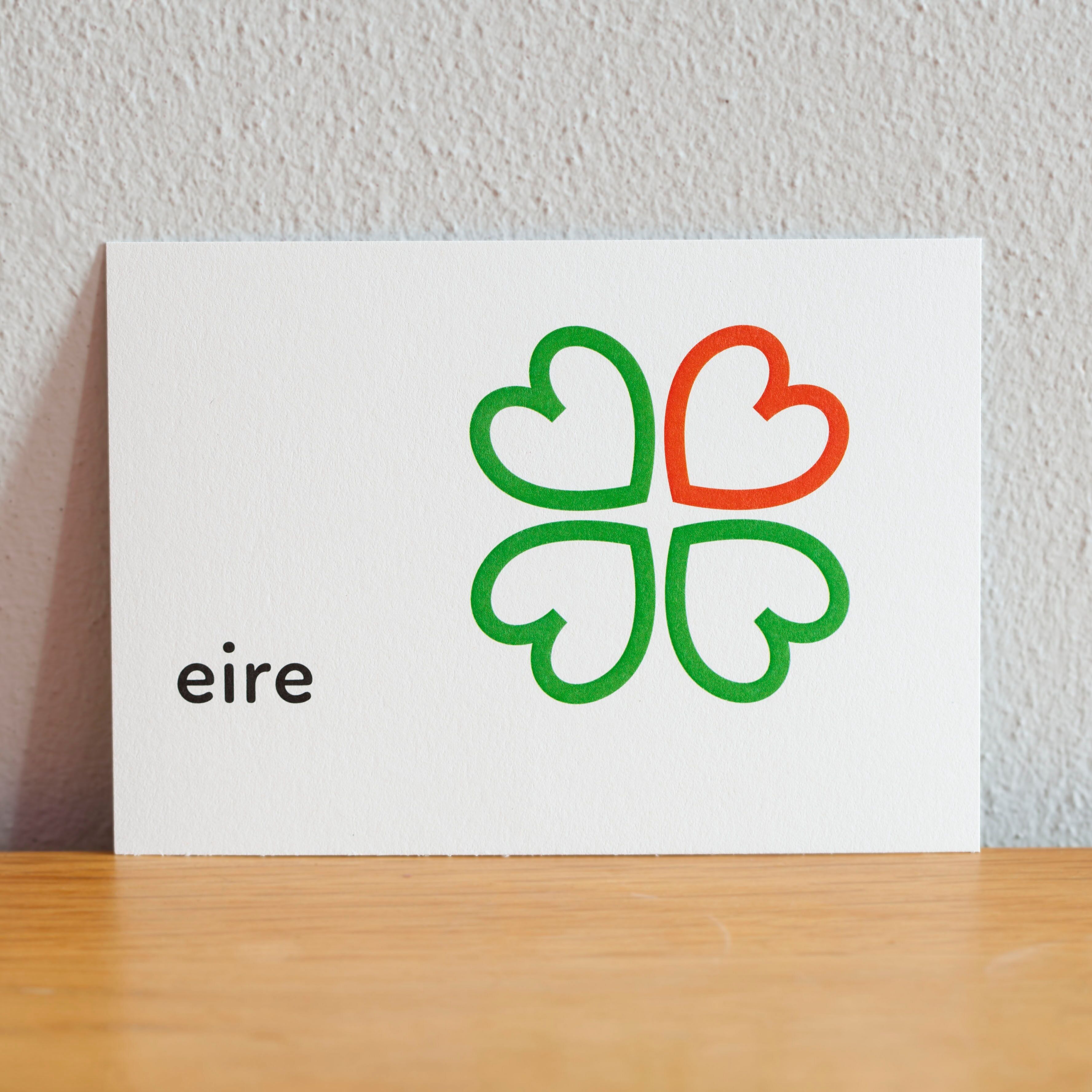 Biglietto d'auguri minimalista con trifoglio irlandese in lingua irlandese / biglietto vuoto / gaelico / gaeilge