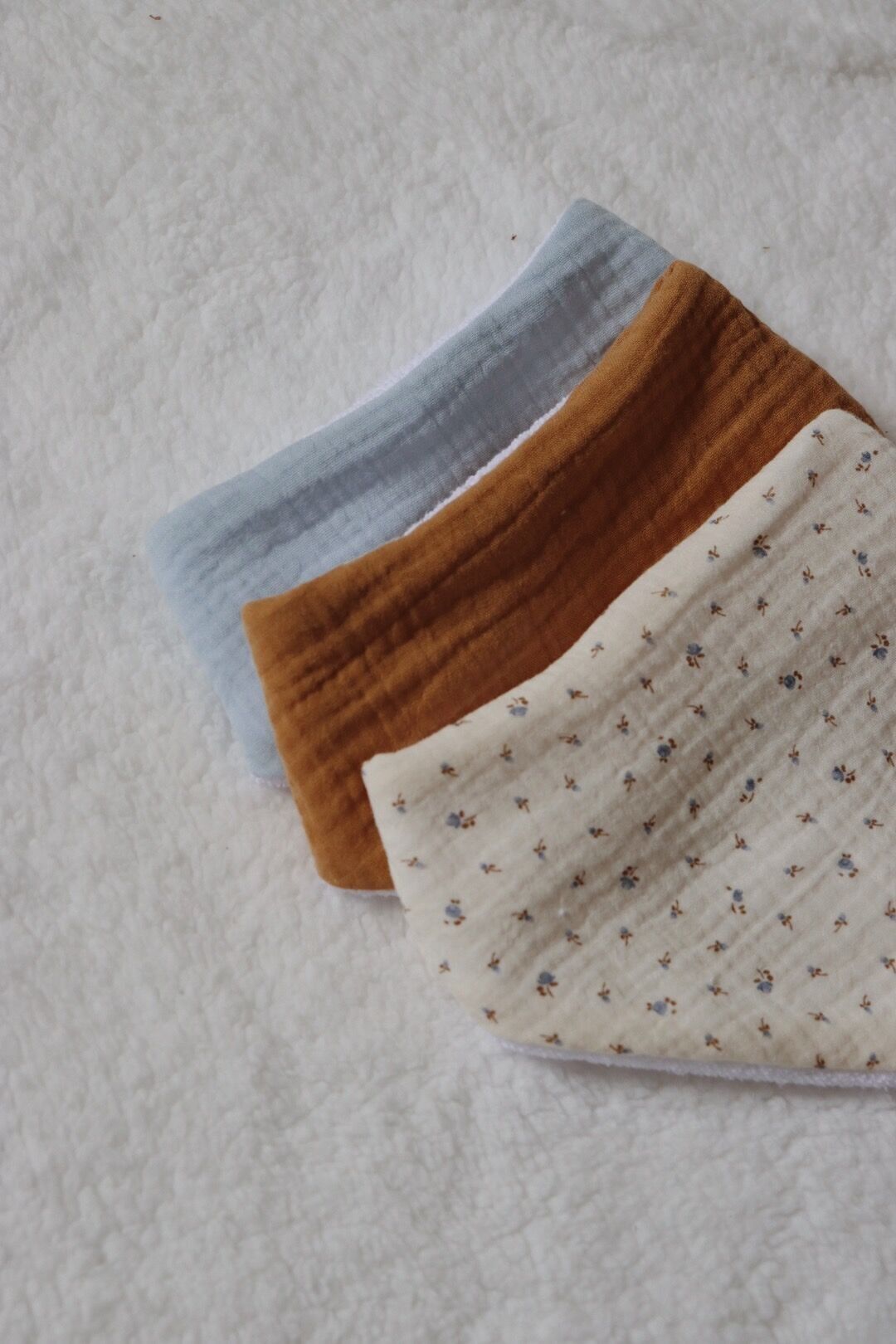 Tris di bavaglini Fiordaliso