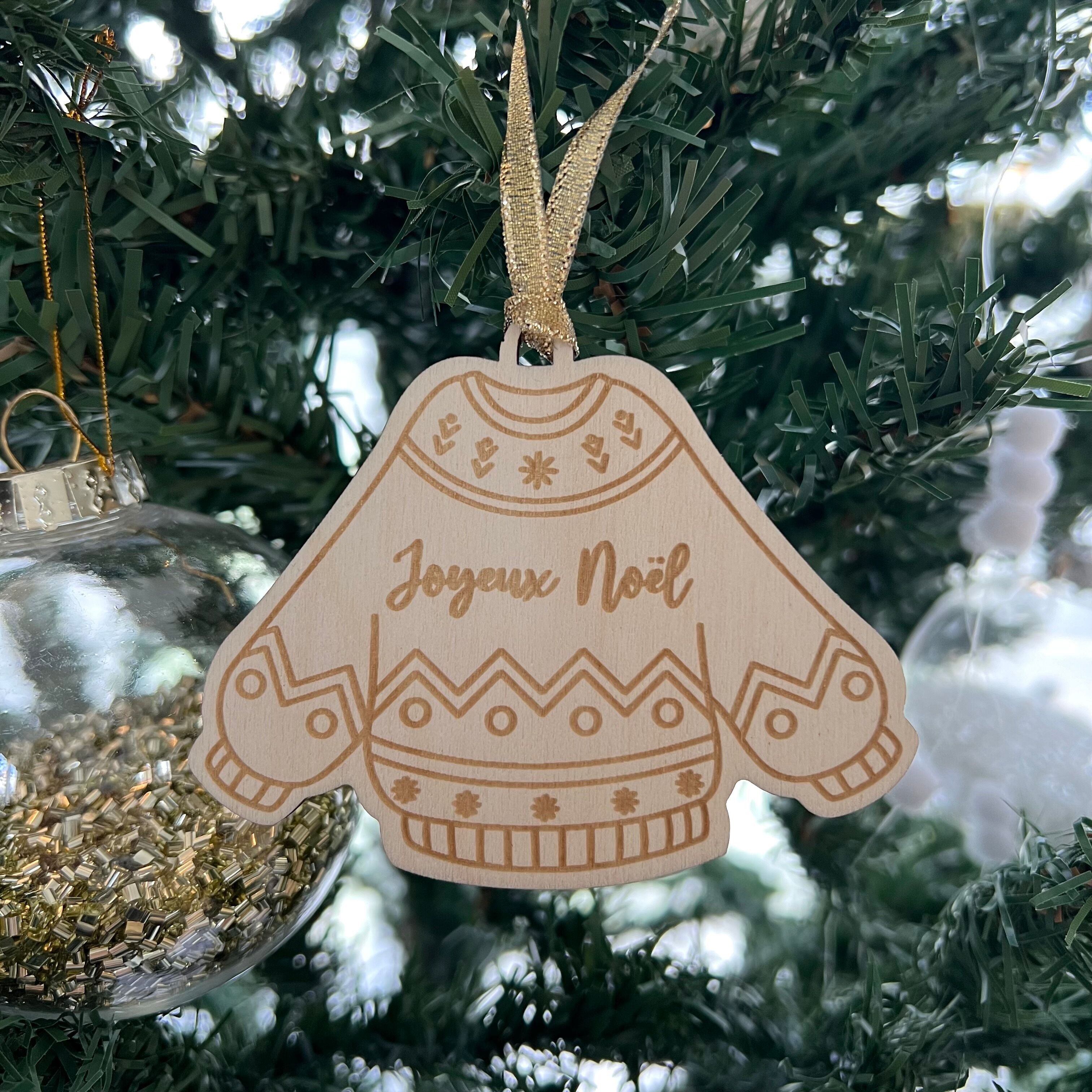 Maglione di Natale appeso