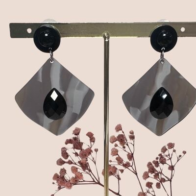 Grey Resin and Black Onyx Stone Earrings – Protection and Dark Charm