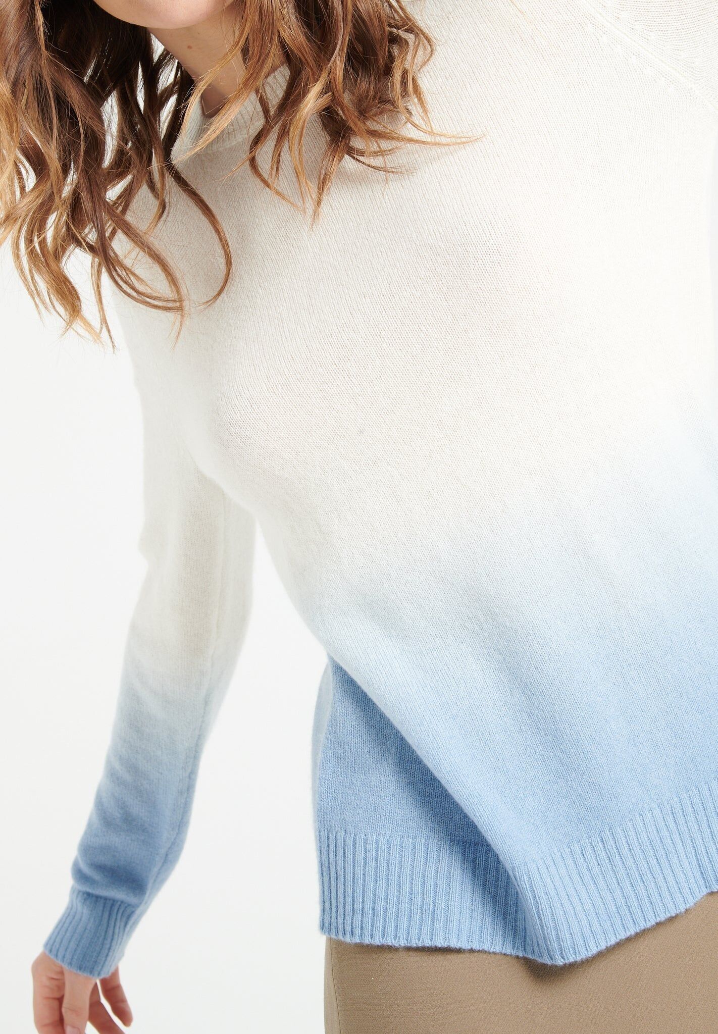 MIA 8 Kaschmirpullover mit Rundhalsausschnitt und zweifarbigem Batikmuster