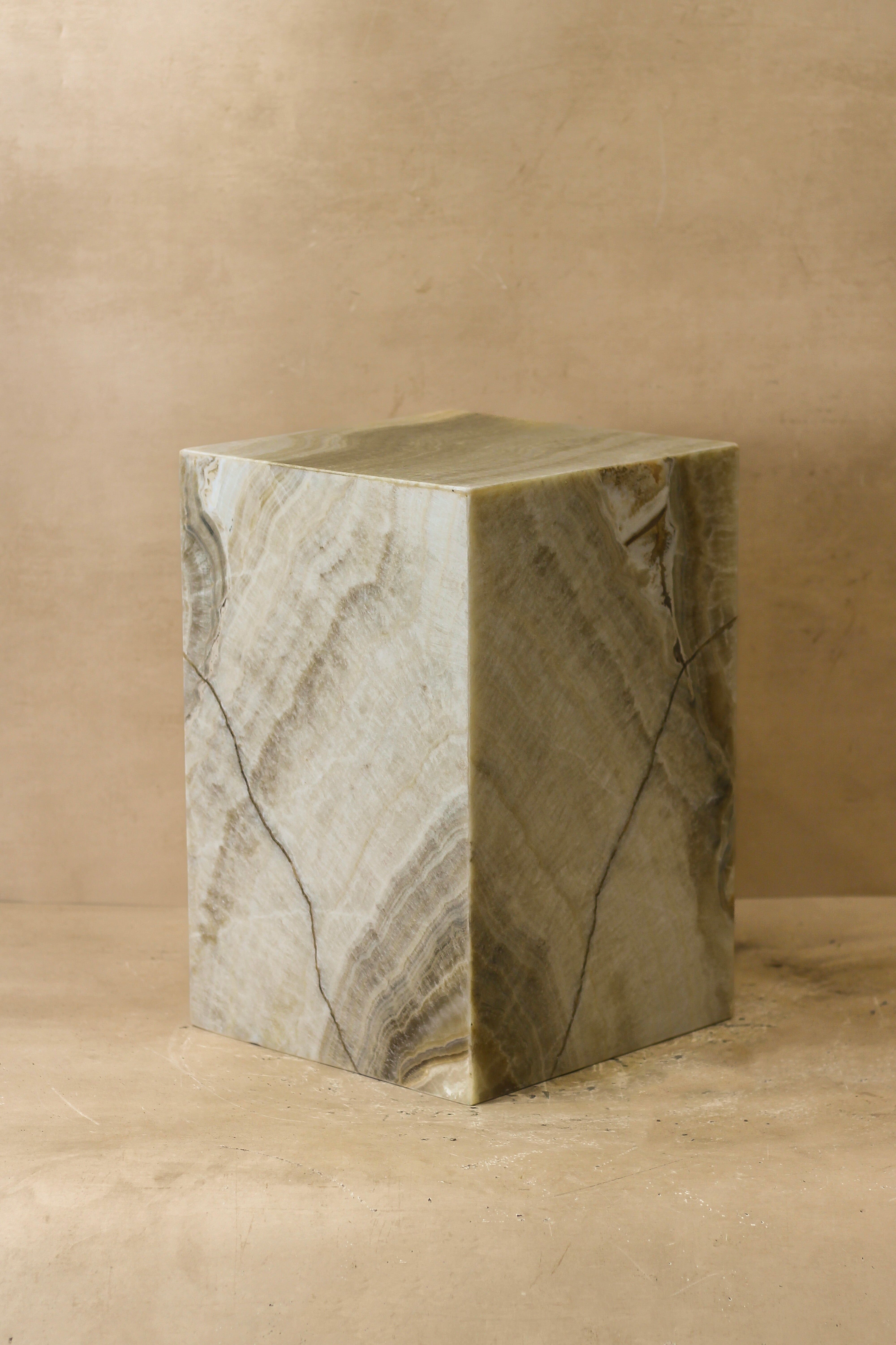 Onyx Beistelltisch-Sockel - Hohl - Nr. 10