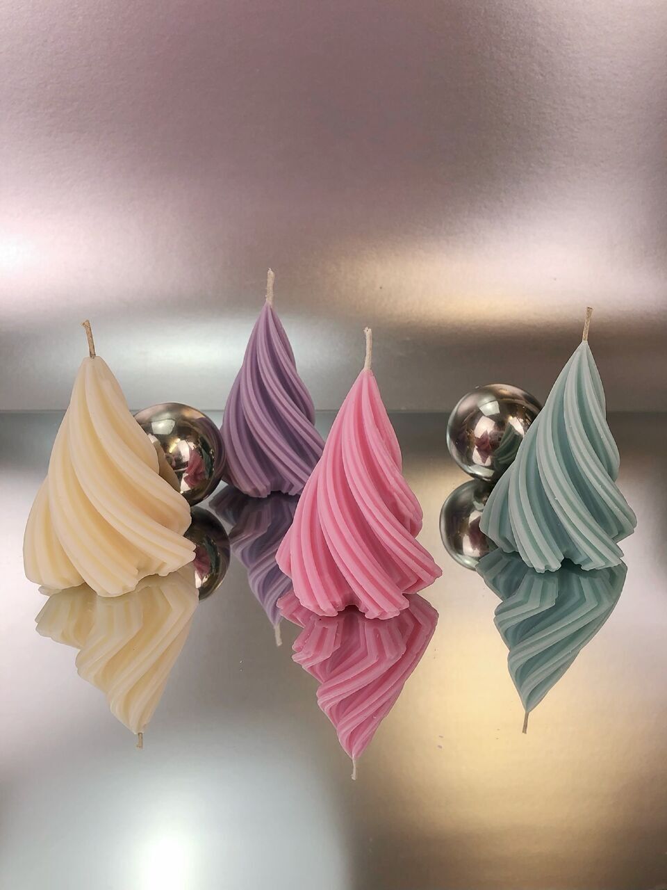 Candela dell'albero di Natale con turbinii