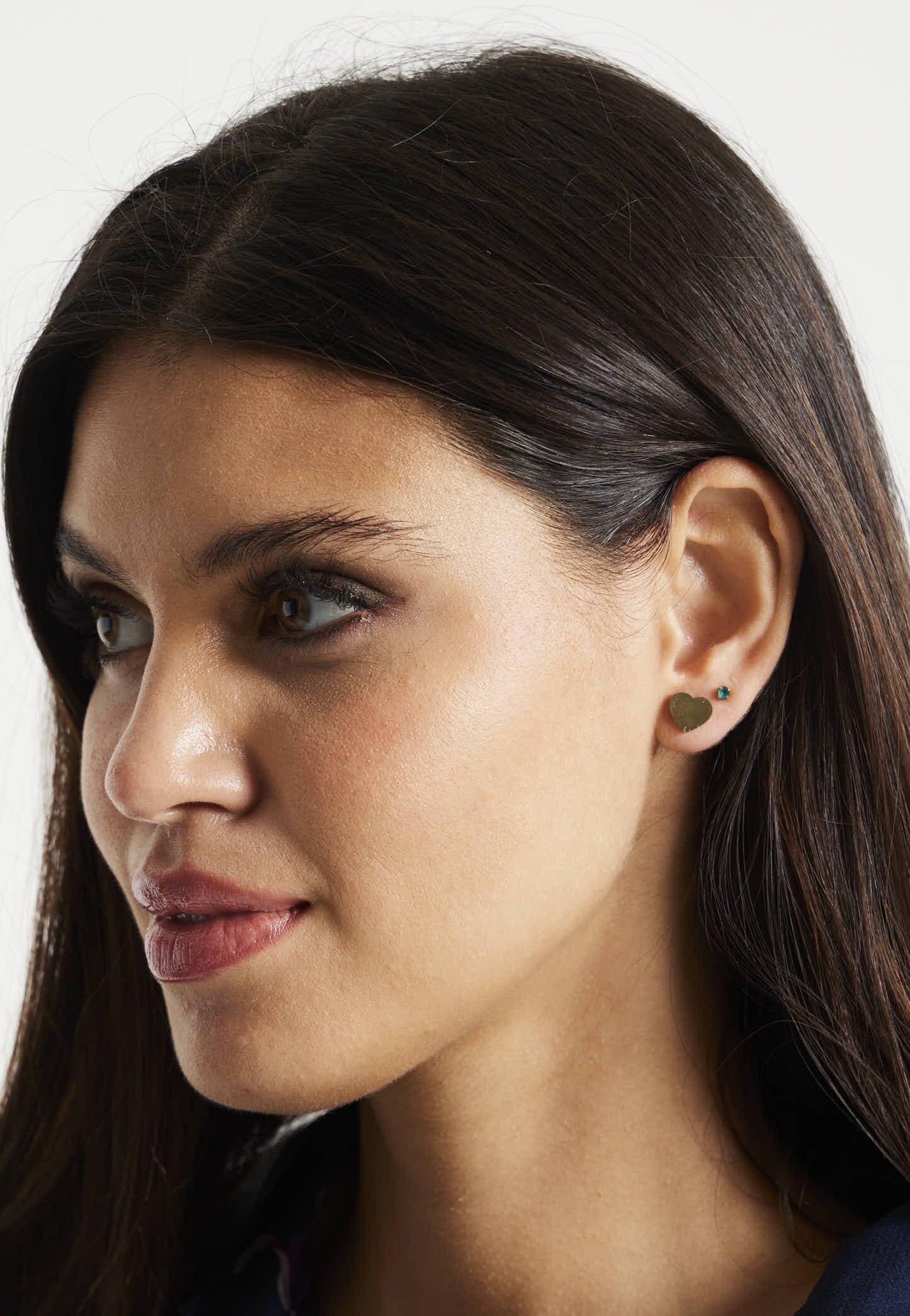 Liquorish – Goldfarbene Ohrstecker mit Herz