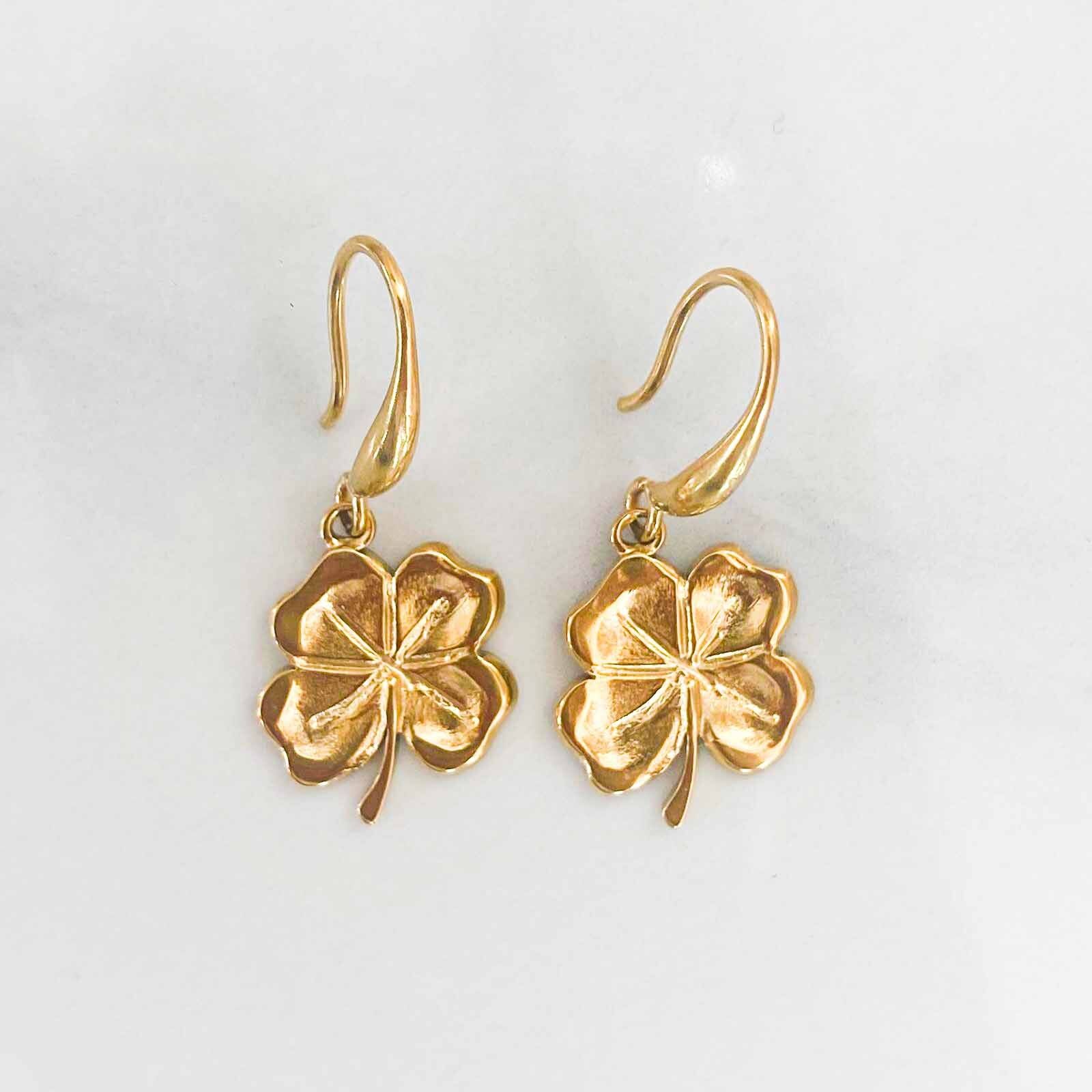 Orecchini di trifoglio mistico