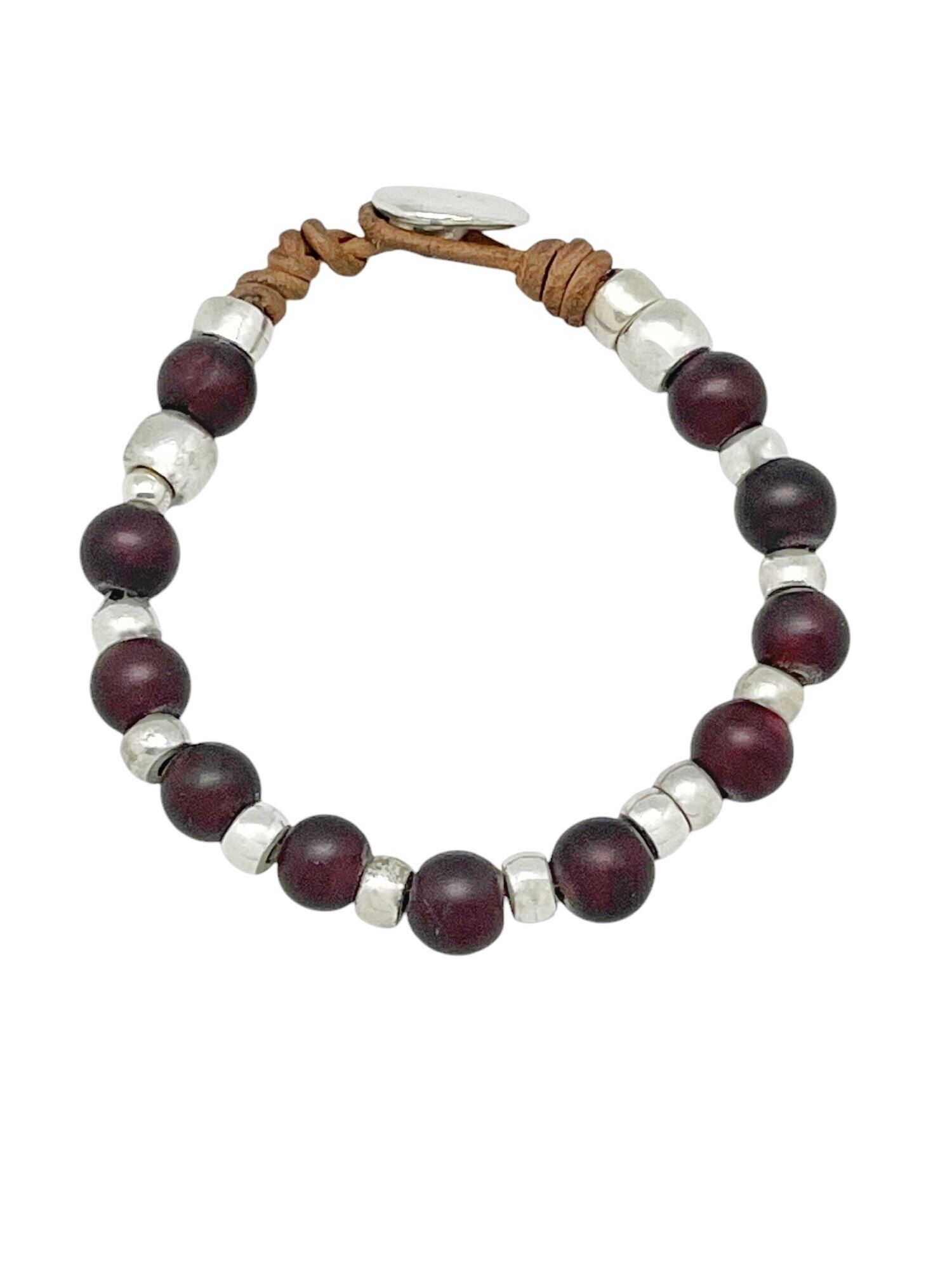 Mora-Armband aus Leder und vergoldetem Silber