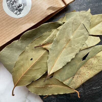 hojas de laurel