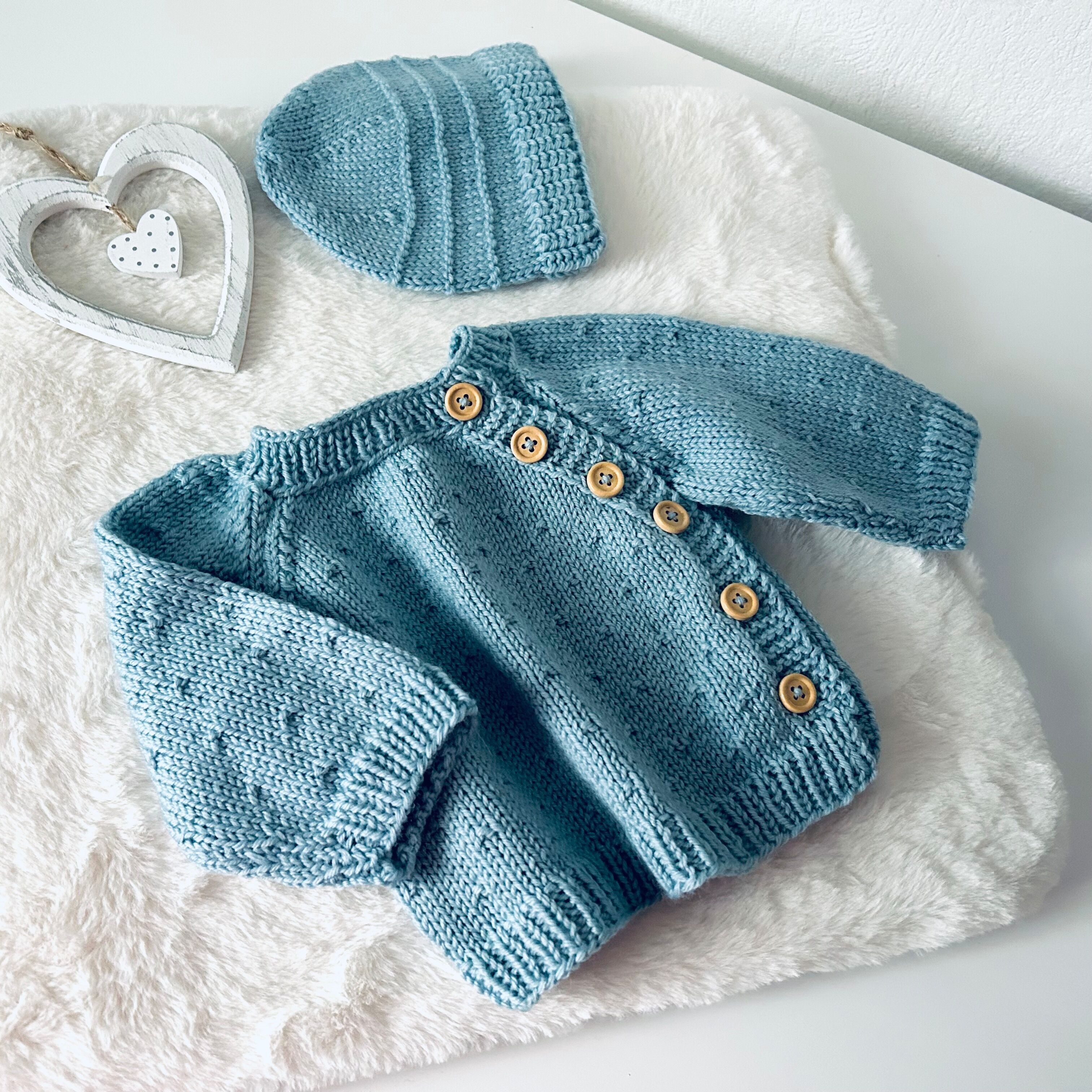 Set nascita 2 pezzi, reggiseno e cuffia in maglia di lana merino 0-6 mesi