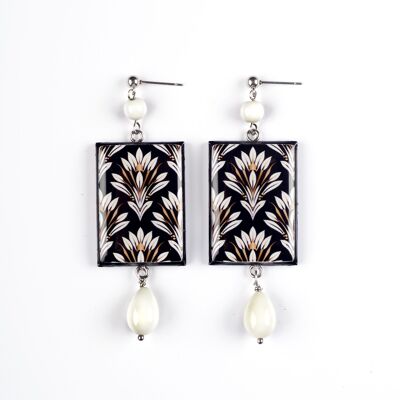 Handmade wooden and resin earrings - flowers on black background