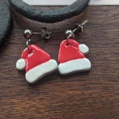 Cappelli di Natale rossi Orecchini pendenti in argilla per le feste | Gioielli fatti a mano per le feste