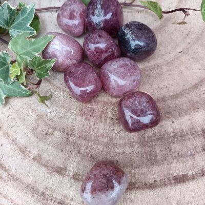 pietra burattata al quarzo fragola