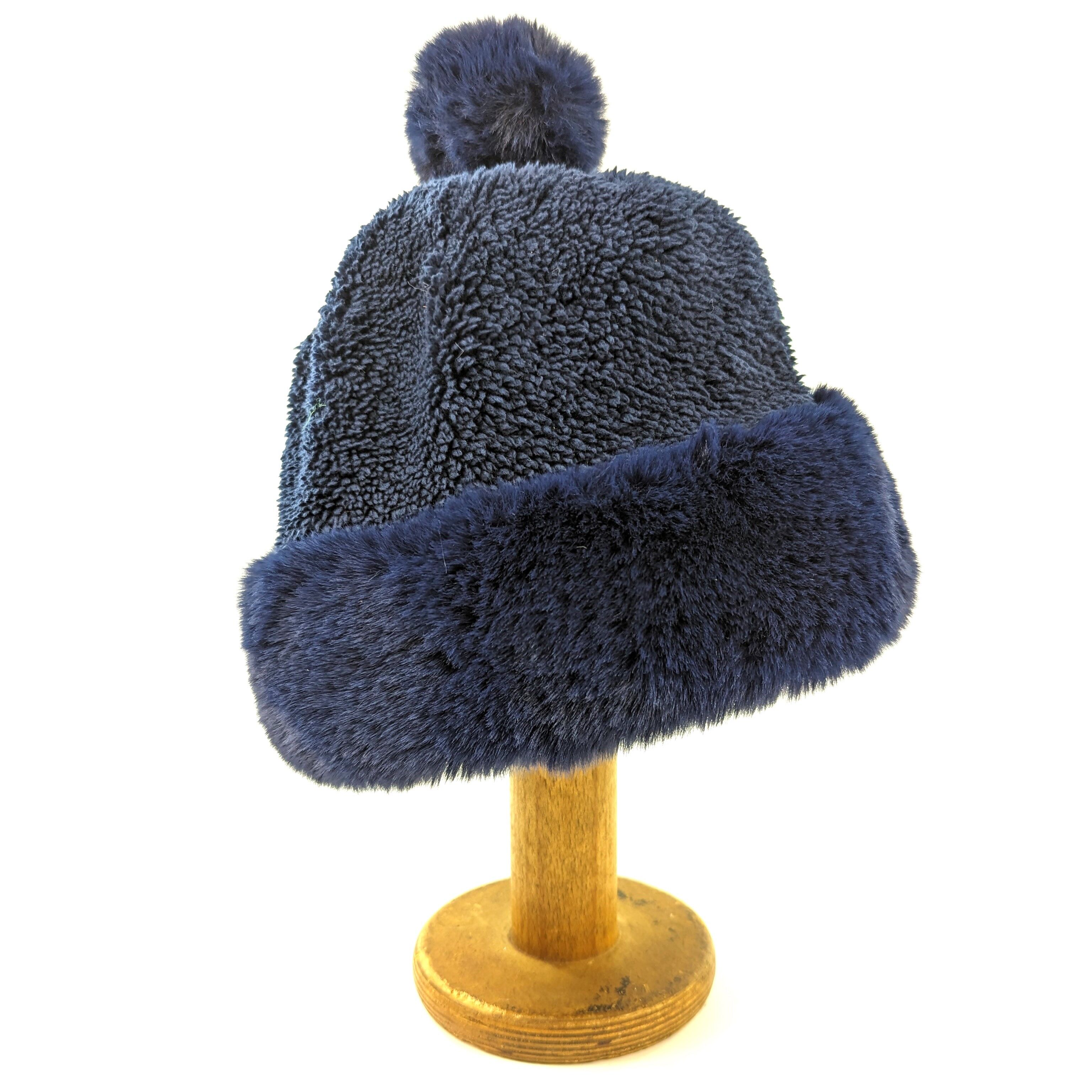 Cappello con pompon in pelliccia sintetica - Blu navy