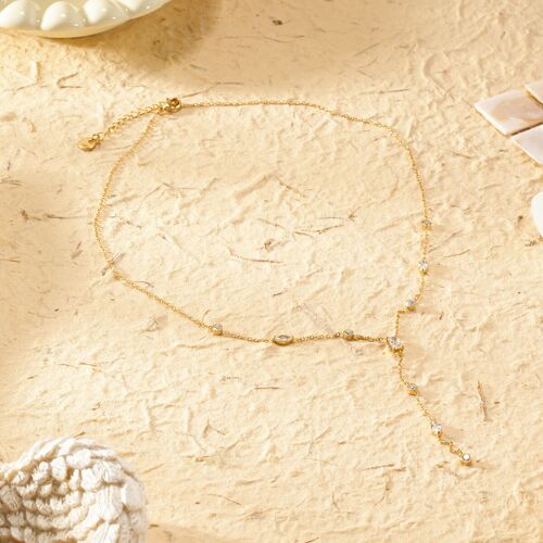 Collier Chaîne Dorée Pendentif Multi Strass en Y