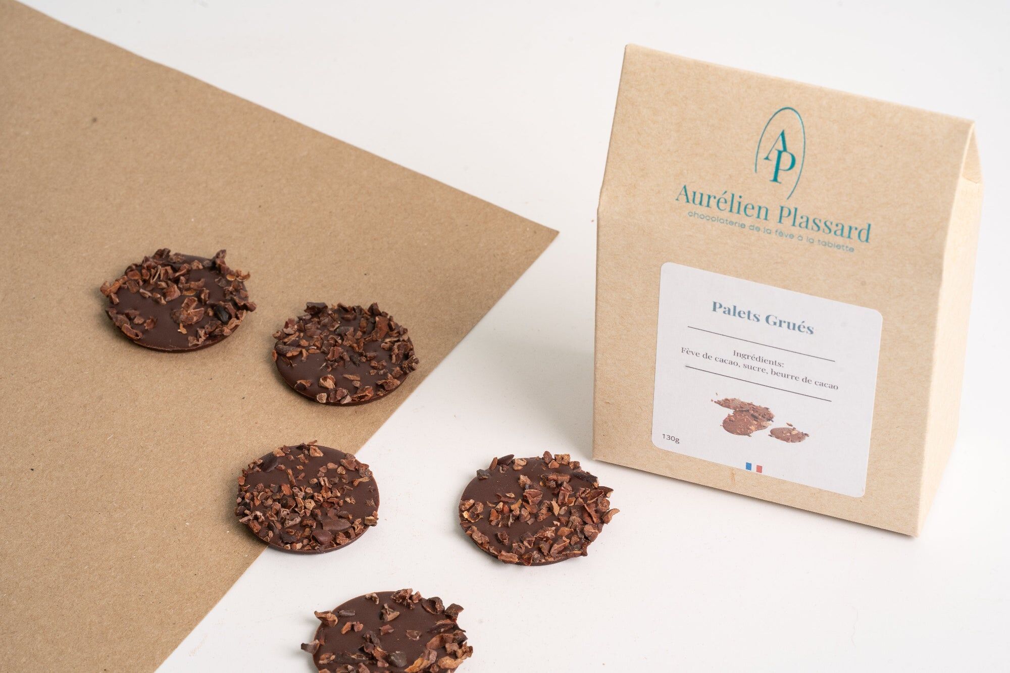 Dark chocolate nib discs, 66% cocoa