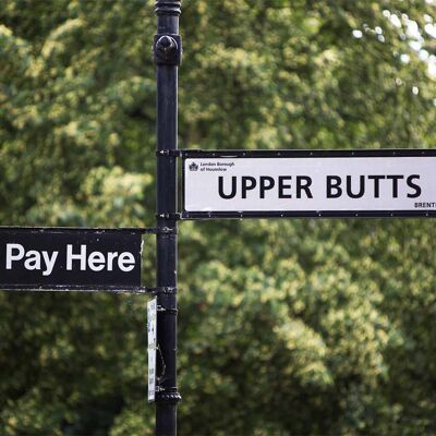 Tarjeta de felicitación - Instadom "Upper Butts Road Sign -Brentford, Londres"