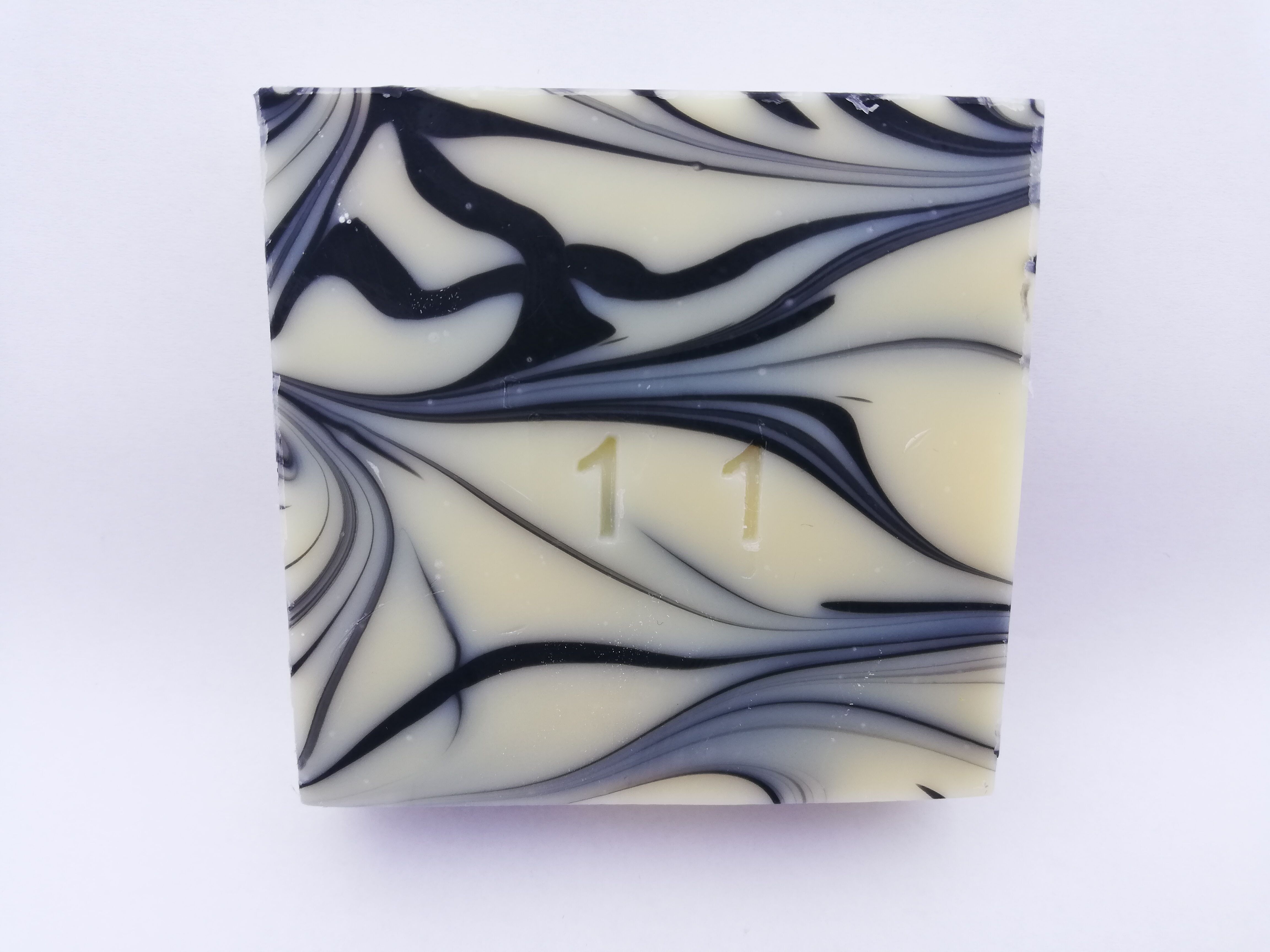 Soap with essential oils for acne-prone skin No. 11 - Le Merveilleux