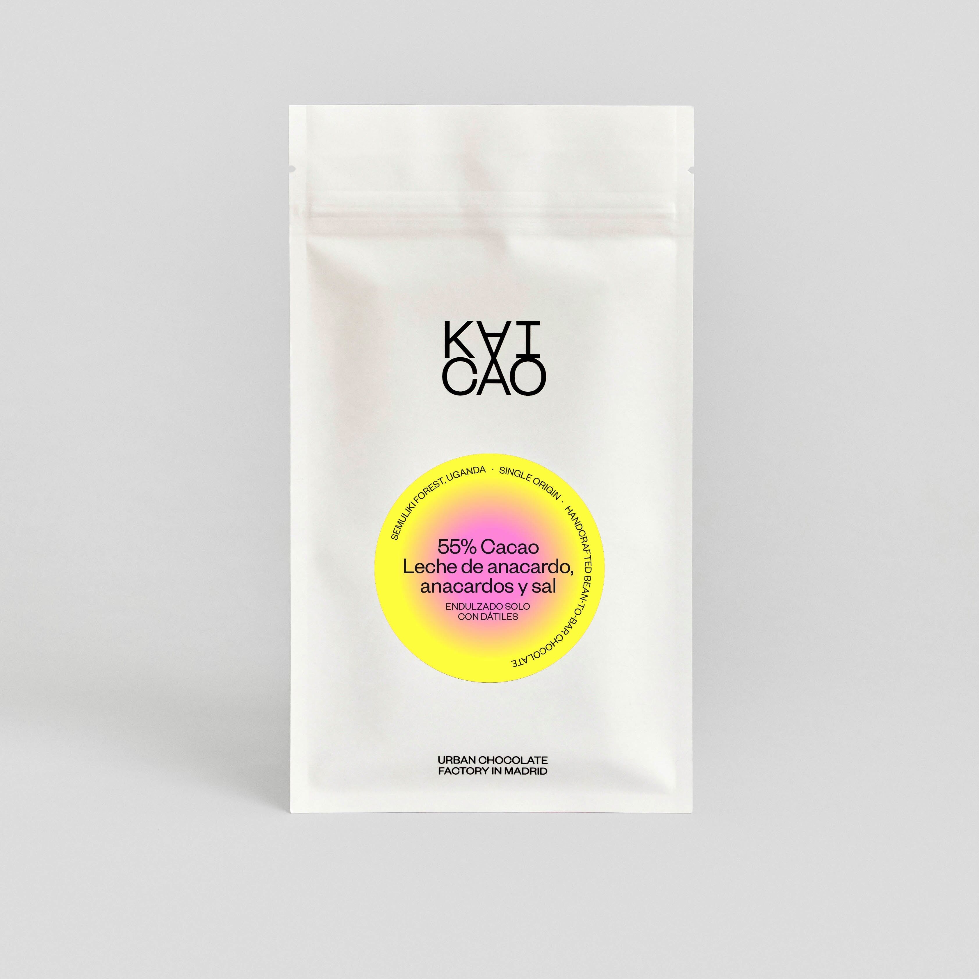 55 % dunkle vegane Cashewmilch, mit gerösteten Cashewnüssen und Salz, Semuliki Forest, Uganda