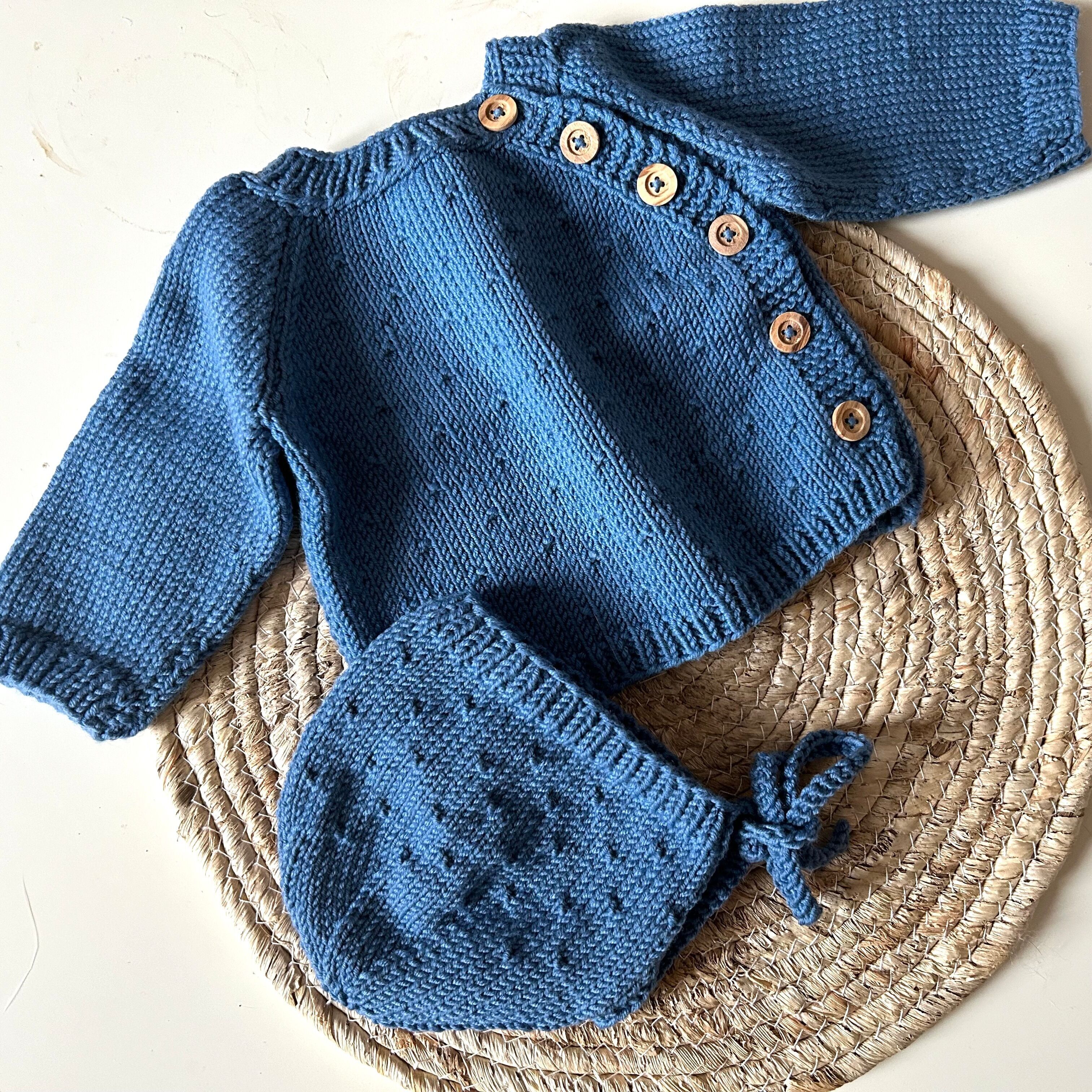 Set neonato: reggiseno per neonato e cuffia in lana merino