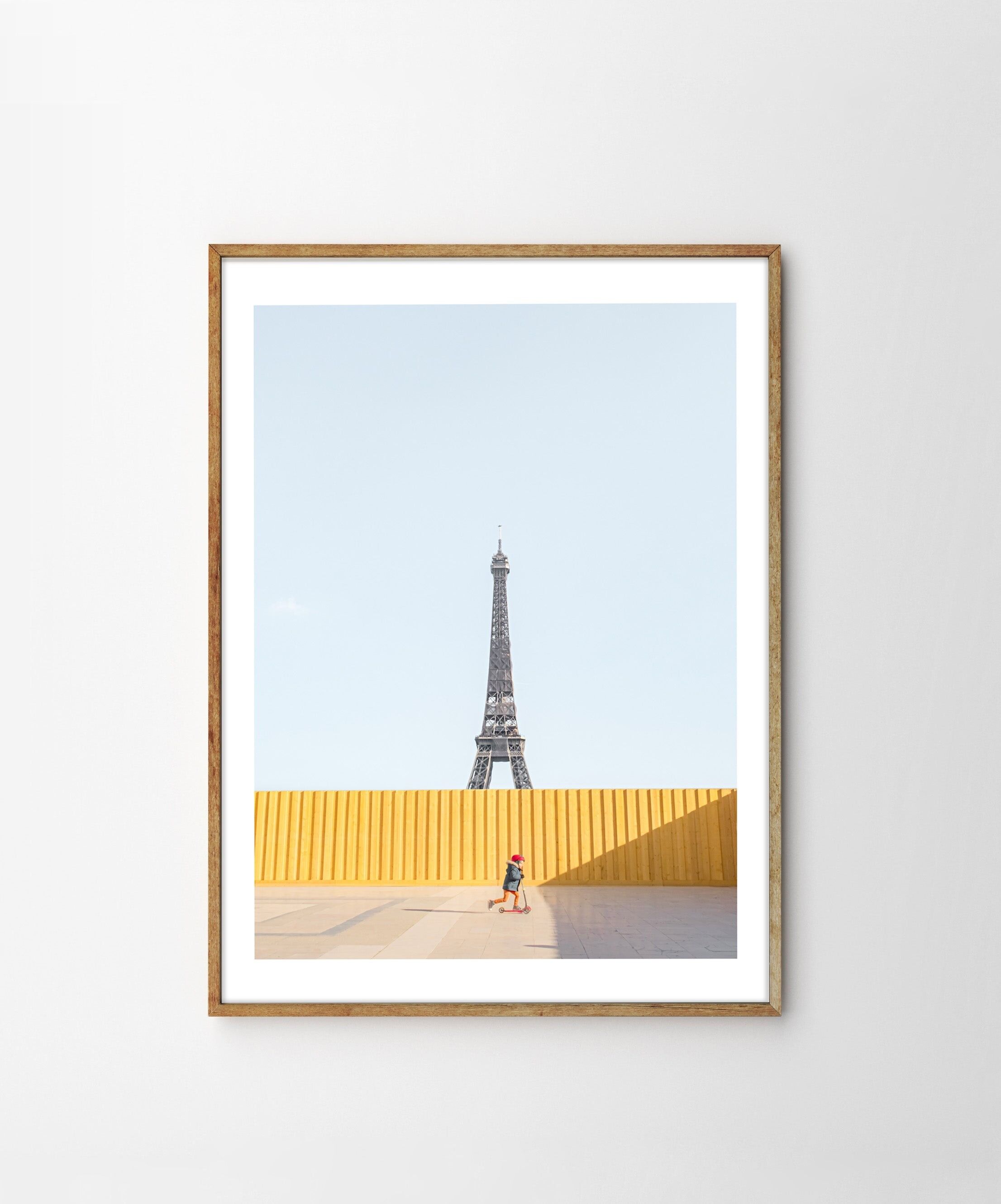 Laura Sanchez, Eiffelturm-Junge