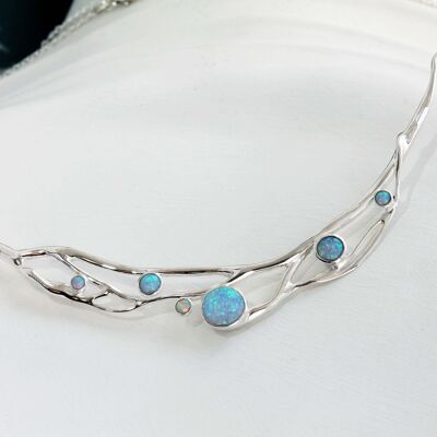 Grand collier d'opale bio bleue et blanche