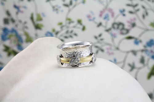 Nature Inspired Silver Spinner Ring, Handmade