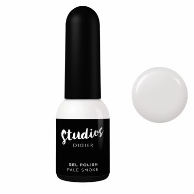 Gel polish Studios, pale smoke,Ā 8ml