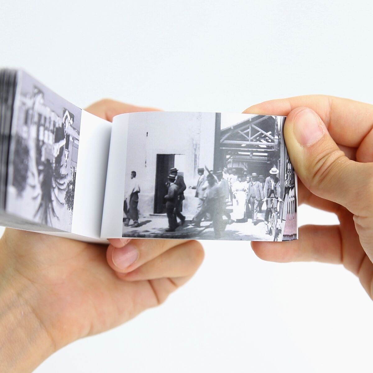 The Pioneers Flipbook Collection