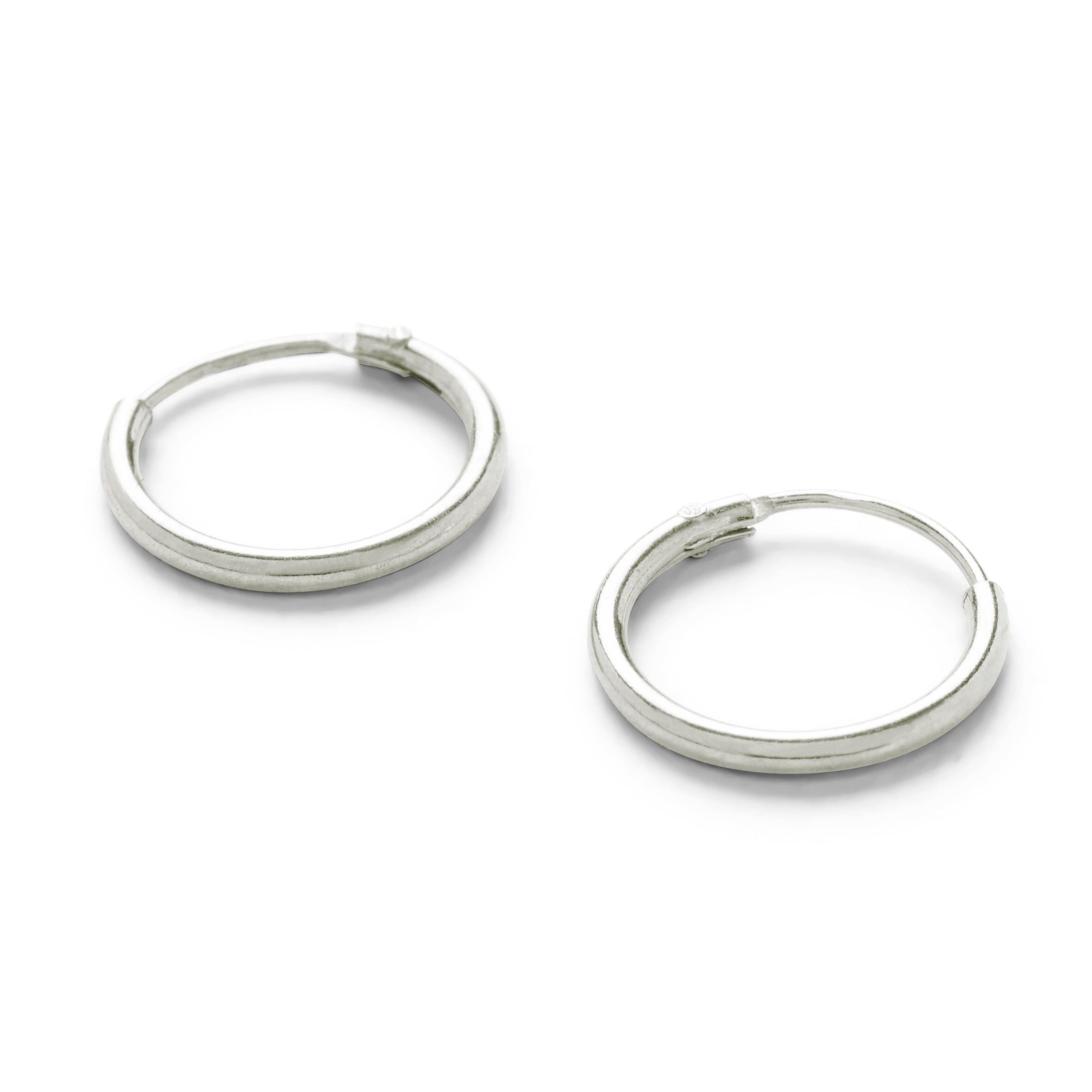 Orecchini Bali Hoop in argento piccoli