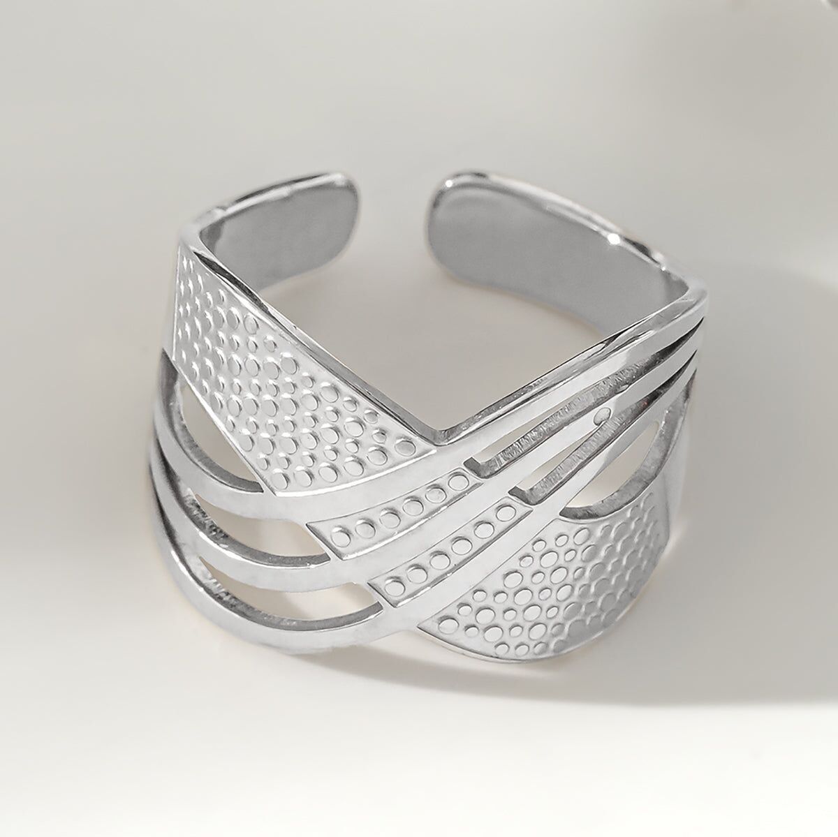 Anello in argento a fascia larga inciso