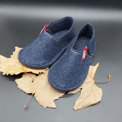 Pantofole da bambino in lana dalla mano morbida, con suola in gomma. Prodotto artigianalmente nell'UE. Piedi di elfo di Opplav. Colore blu.