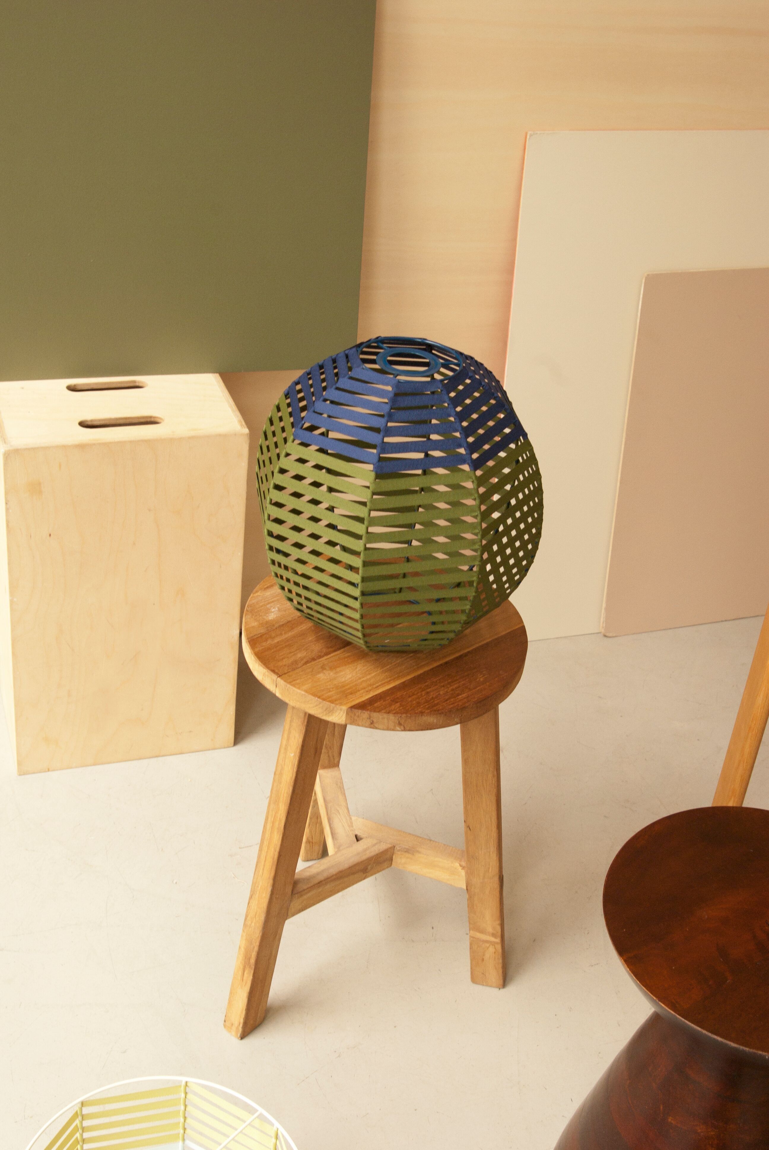 Geflochtene Kugellampe / D 30cm / Blau & Oliv